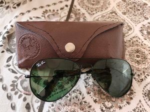 Ray-Ban Aviator Sunglasses with Case