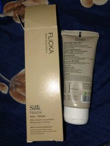 FLiCKA Professional Silk Touch Moisturizer Primer