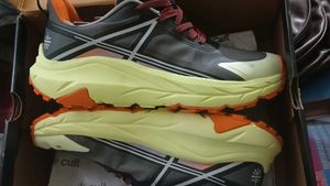 Men's Running Shoes