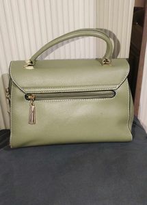 Chic Green Handbag