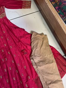 Elegant Pink Embroidered Kurta Set