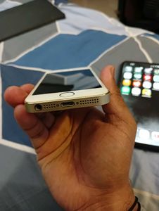 Apple iPhone 5s 16GB Gold