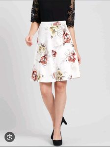 Floral Midi Skirt in Size M