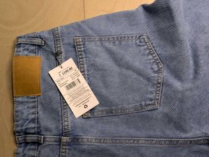 Ripped Wide-Leg Jeans