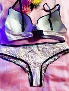 Lace Bra and Panty Set