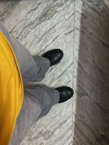 H&M New Straight Loose fit Lightweight Jeans