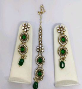 Emerald &amp; Gold-Tone Necklace Earrings Set
