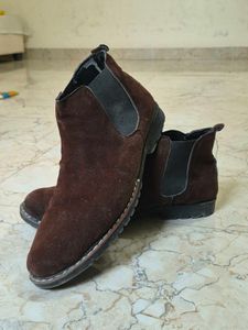 Brown Velvet Chelsea Boots 🔥