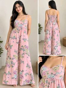 🌸 Beautiful Pink Floral Wide-Leg Jumpsuit 🌸