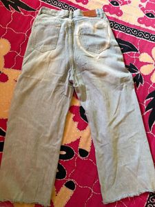 Light Wash Wide Leg Jeans urbanic