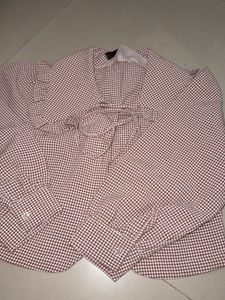 Chic Gingham Button-Up Blouse