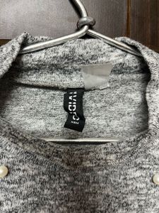 Gray Pearl Embellished Sweater🩶🩶