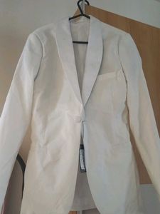 Elegant off white Blazer tuxedo