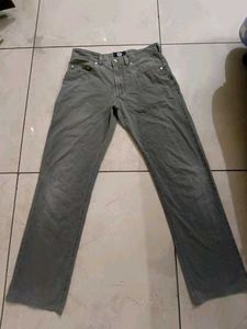 Men's Grey Wash Relaxed Fit Jeans