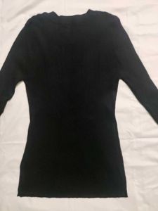Chic Black Ribbed Long Sleeve Top