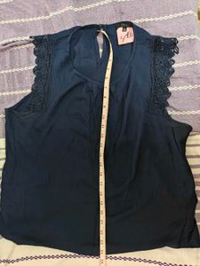 Chic Navy Blue Lace Trim Top