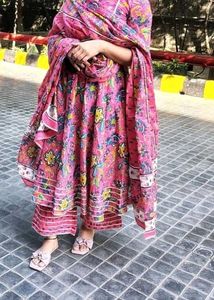 Elegant Floral Print Kurta set with Dupatta