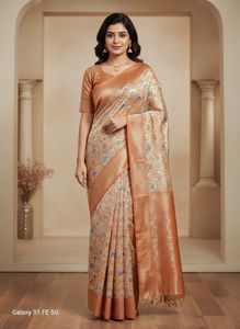 Elegant Floral Pattern Saree with Blouse