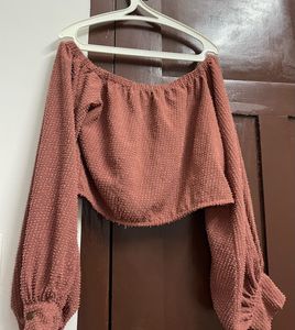 Off-Shoulder Crop Top