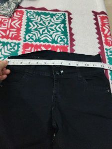 black cropped pants
