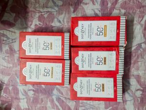 (Choose Any 1) Dot &amp; Key Tinted Sunscreen SPF 50+