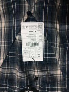 NUDH Plaid V-Neck Top