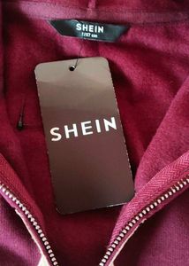 Burgundy Zip-Up Star Graphic Hoodie