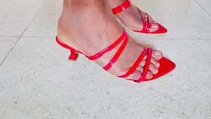 VALIOSAA Open Toe Kitten Heels