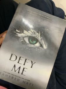 Restore Me Book by Tahereh Mafi