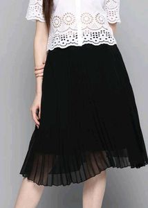 Elegant Black Pleated Skirt
