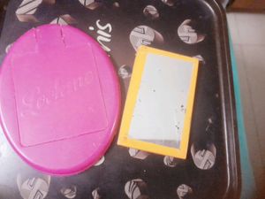 2 Wallet Mirrors