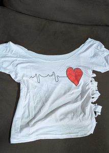 Heartbeat Graphic Tee Off-shoulder HANDMADE!