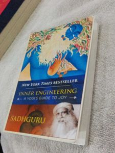 Inner Engineering: A Yogi's Guide to Joy