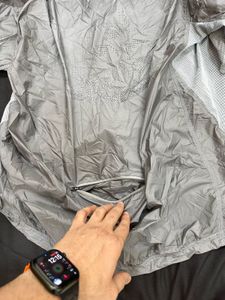 Grey thin and light Windcheater / Pullover Jacket