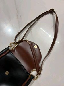 Chic Two-Tone Crossbody Bag