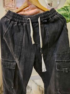 Black Cargo Jeans