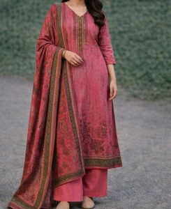 SEMI- WOOLEN PINK KURTA SET WITH DUPATTA
