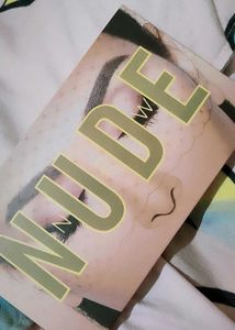 Beautiful Eyeshadow Palette shining ✨🩷🪩
