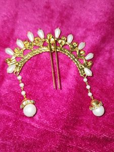 Elegant Hair Pin with Pearls
