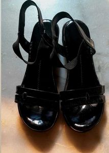 Stylish Black Slingback Sandals