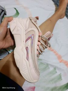 Not Much Flaws Pink Sport Shoe