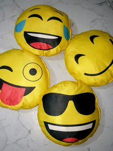 Cute Emoji Cushions (Set of 4)