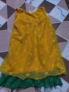 Yellow 🟡💛 Green 💚 Top