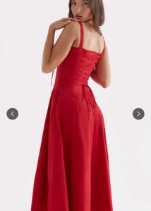 Elegant Red Midi Dress