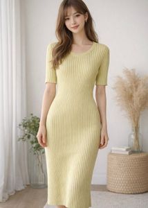 Chic Ribbed Knit Midi Dress