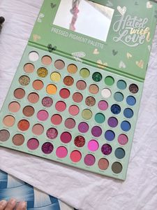 eyeshadow pallet