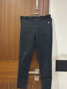 Black High-Waisted Frayed Hem Jeans