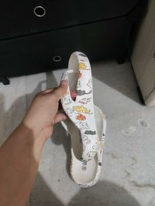 Zudio Cute Cat Print Flip Flops