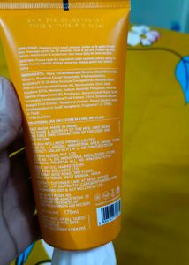 Dot &amp; Key Vitamin C+E Face Wash