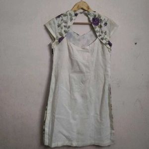Embroidered Kurta with Floral Design